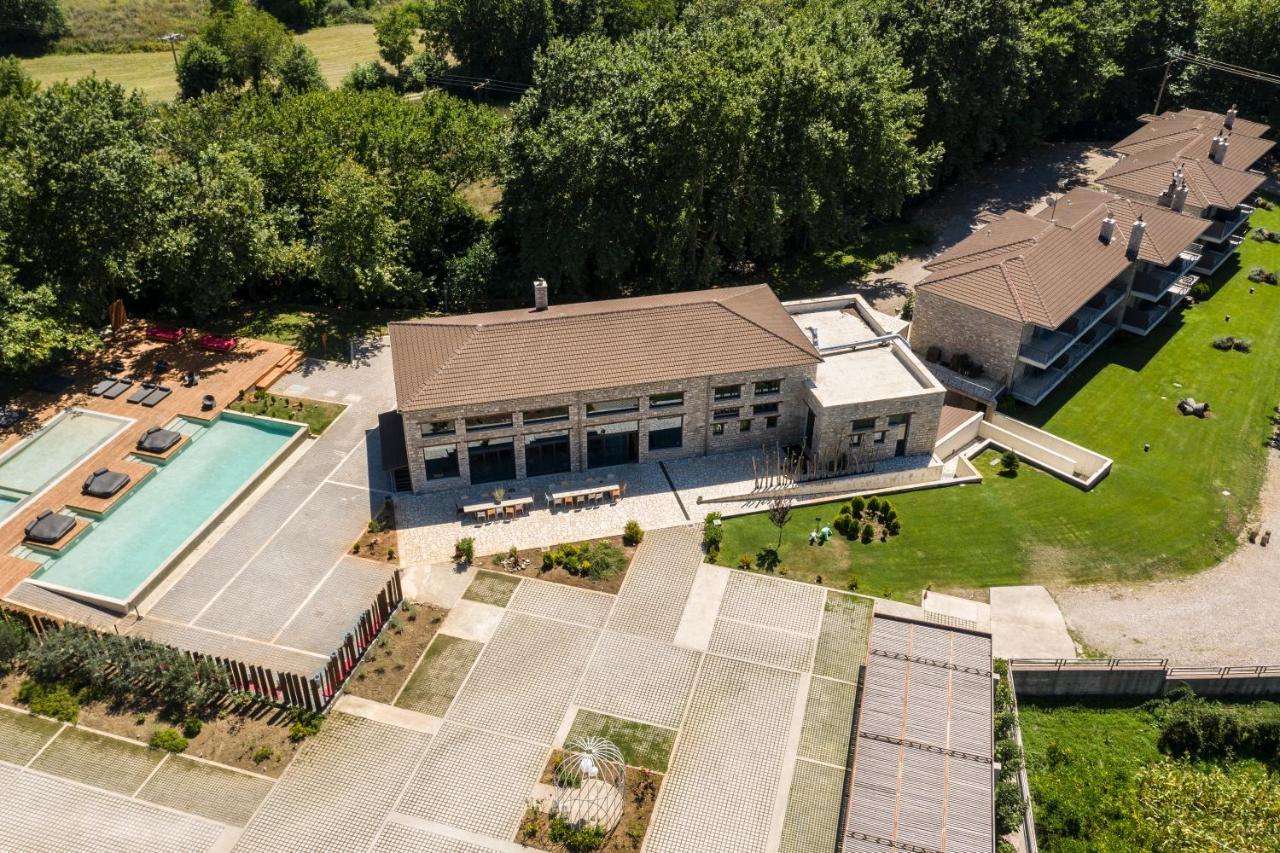 Oniropetra Boutique Hotel Karpenisi Екстер'єр фото