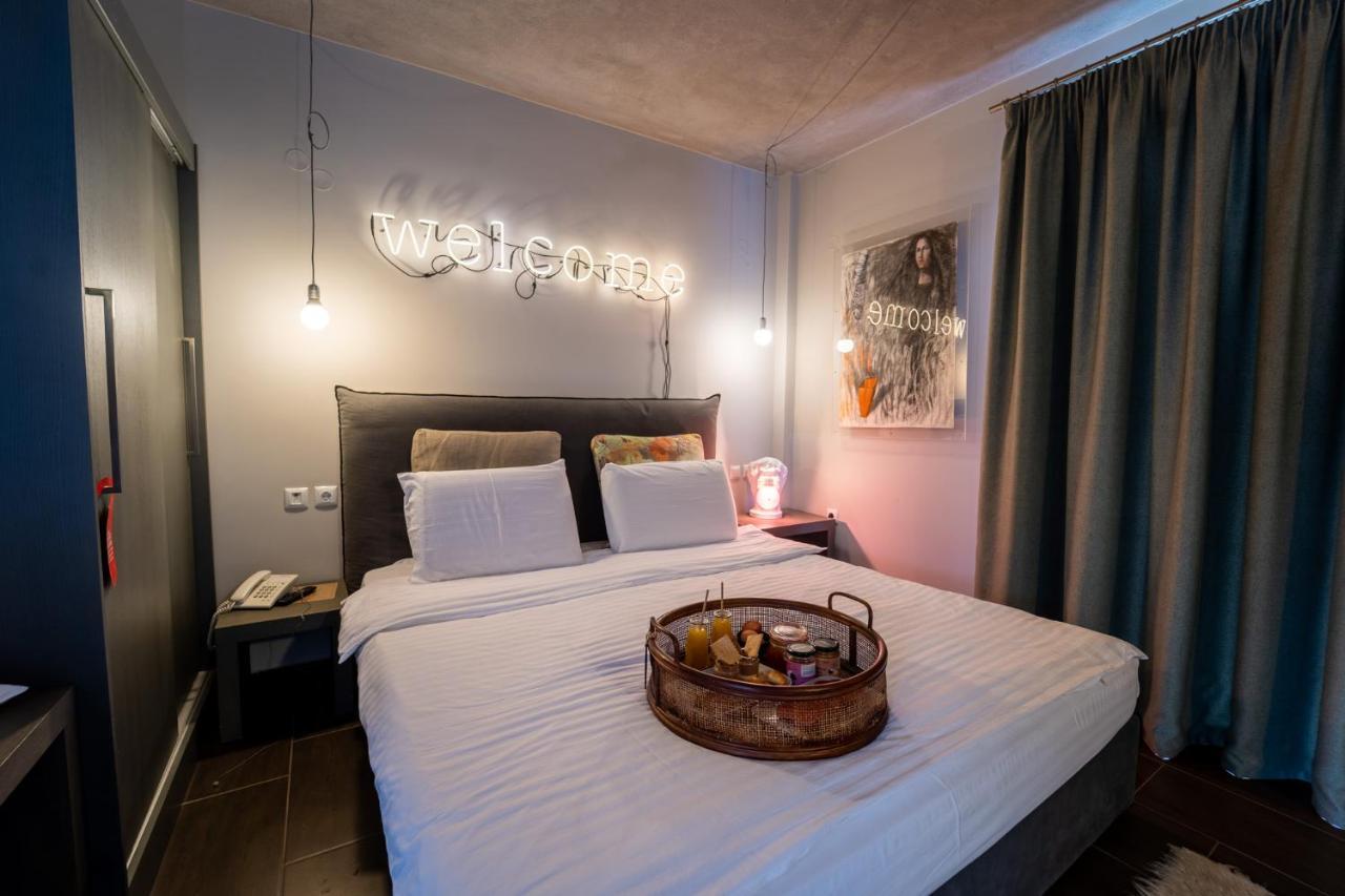 Oniropetra Boutique Hotel Karpenisi Екстер'єр фото